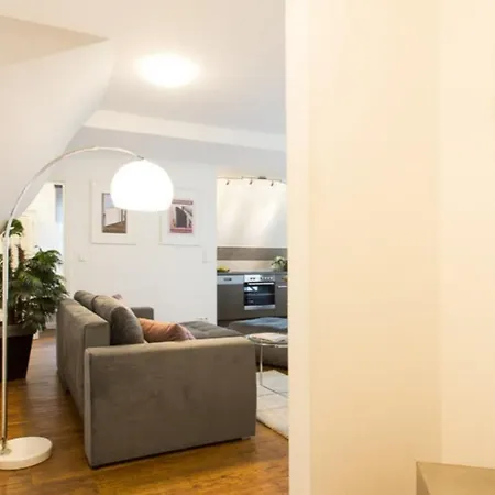 Baltic-suite Ii - Versteck Am Strom