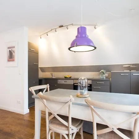 Baltic-suite Ii - Versteck Am Strom * Rostock